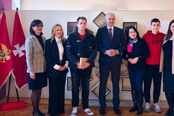 Tablet računari za prvorangirane na Državnom takmičenju znanja Tablet računari za prvorangirane na Državnom takmičenju znanja