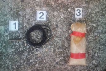 Policija pronašla oružje, municiju i eksploziv, uhapšene tri osobe Policija pronašla oružje, municiju i eksploziv, uhapšene tri osobe