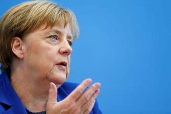 Merkel: Moguće da se 70 odsto stanovnika zarazi korona virusom Merkel: Moguće da se 70 odsto stanovnika zarazi korona virusom