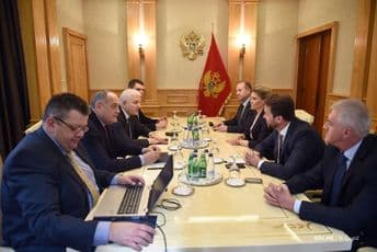 Marković sa delegacijom SDP-a: Očuvati građanski karakter CG kao najbolje rješenje Marković sa delegacijom SDP-a: Očuvati građanski karakter CG kao najbolje rješenje