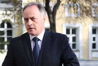 Vlada opozvala ambasadora CG u Rusiji, Bjelorusiji i Kazahstanu Vlada opozvala ambasadora CG u Rusiji, Bjelorusiji i Kazahstanu