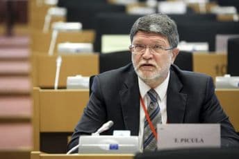 Picula: Zemljama ZB hitno omogućiti korišćenje EU fondova za borbu protiv COVID-19