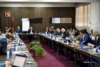 Usvojene nove privremene mjere: Zatvaraju se frizerski i kozmetički saloni, obustavlja se javni prevoz