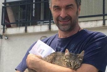 Vujačić: Zaraženi smo ja i tri sina, bojim se i za oca Vujačić: Zaraženi smo ja i tri sina, bojim se i za oca