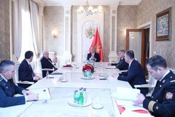 Angažovati sve kapacitete u srpječavanju širenja virusa Angažovati sve kapacitete u srpječavanju širenja virusa