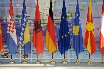 Poslanici EP traže da EU ukine zabranu izvoza medicinske opreme za Zapadni Balkan Poslanici EP traže da EU ukine zabranu izvoza medicinske opreme za Zapadni Balkan