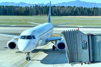 Još jedna grupa crnogorskih državljana otputovala za Crnu Goru Još jedna grupa crnogorskih državljana otputovala za Crnu Goru