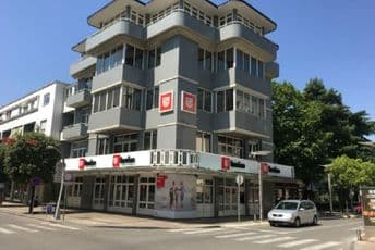 Novi respirator u KCCG zahvaljujući donaciji Lovćen osiguranja Novi respirator u KCCG zahvaljujući donaciji Lovćen osiguranja