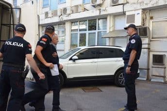 Vujošević ponudio stan i 5.000 eura u zamjenu za slobodu Vujošević ponudio stan i 5.000 eura u zamjenu za slobodu