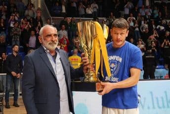 Veselin Barović donirao 10.000 eura Veselin Barović donirao 10.000 eura