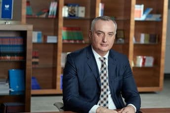 Nikolić: Neophodna solidarnost i humanost u ovim teškim vremenima Nikolić: Neophodna solidarnost i humanost u ovim teškim vremenima