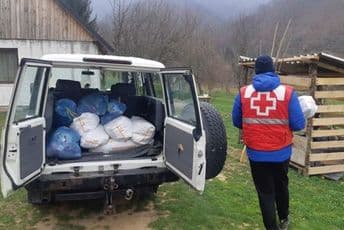 Volonteri Crvenog krsta pomogli 2.400 ugroženih Volonteri Crvenog krsta pomogli 2.400 ugroženih