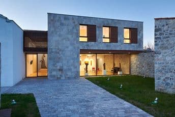 Virtuelna prezentacija Galerije Risto Stijović Virtuelna prezentacija Galerije Risto Stijović