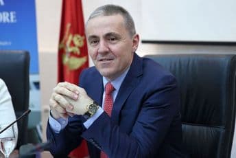 Bankarski sektor zadržao stabilnost iako je profit manji 46 odsto Bankarski sektor zadržao stabilnost iako je profit manji 46 odsto