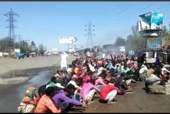 Indija: Radnike prskali sredstvom za dezinfekciju autobusa (VIDEO) Indija: Radnike prskali sredstvom za dezinfekciju autobusa (VIDEO)