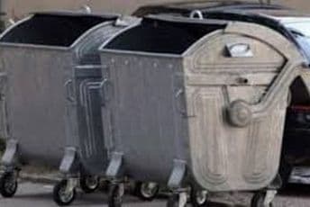 Maloljetnici zapalili kontejnere u Tivtu: Podijete prijave protiv roditelja Maloljetnici zapalili kontejnere u Tivtu: Podijete prijave protiv roditelja