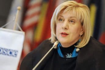 Mijatović: Mjere protiv dezinformacija ne smiju da podrivaju slobodu medija Mijatović: Mjere protiv dezinformacija ne smiju da podrivaju slobodu medija