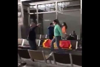 Čekajući povratak u domovinu: Crnogorsko oro u Frankfurtu (VIDEO) Čekajući povratak u domovinu: Crnogorsko oro u Frankfurtu (VIDEO)