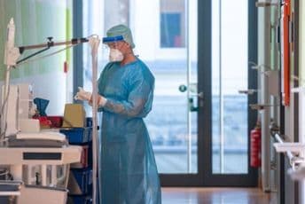 Skok broja umrlih u Francuskoj: Tek se otkrivaju slučajevi preminulih van bolnica Skok broja umrlih u Francuskoj: Tek se otkrivaju slučajevi preminulih van bolnica