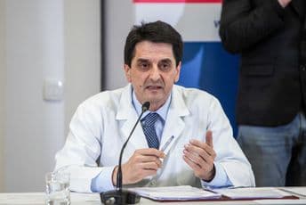 Lazović: Od sljedeće nedjelje počinjemo sa operacijama bolesnika sa malignitetom (VIDEO) Lazović: Od sljedeće nedjelje počinjemo sa operacijama bolesnika sa malignitetom (VIDEO)