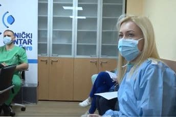 Ljekari iz Crne Gore sa kolegama iz Kine razmijenili iskustva u liječenju pacijenata inficiranih virusom korona Ljekari iz Crne Gore sa kolegama iz Kine razmijenili iskustva u liječenju pacijenata inficiranih virusom korona