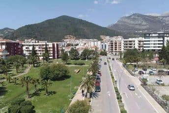 Kadrovi iz vazduha: Ovako je danas izgledala prijestonica crnogorskog turizma Kadrovi iz vazduha: Ovako je danas izgledala prijestonica crnogorskog turizma