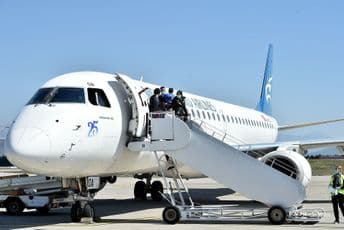 Organizovan povratak 59 državljana iz zemalja Beneluksa u Crnu Goru Organizovan povratak 59 državljana iz zemalja Beneluksa u Crnu Goru