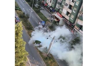 PG: Automobil se zapalio na bulevaru (FOTO) PG: Automobil se zapalio na bulevaru (FOTO)