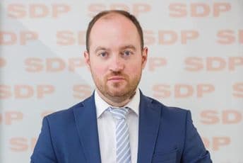 SDP zatražila održavanje hitne sjednice Kolegijuma Skupštine zbog zabrinjavajućih negativnih trendova pandemije SDP zatražila održavanje hitne sjednice Kolegijuma Skupštine zbog zabrinjavajućih negativnih trendova pandemije