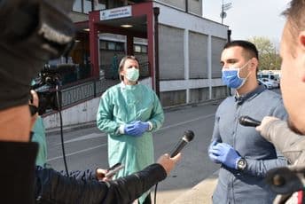 ALFA centar donirao bolnici u Nikšiću EKG uređaj i posteljinu ALFA centar donirao bolnici u Nikšiću EKG uređaj i posteljinu