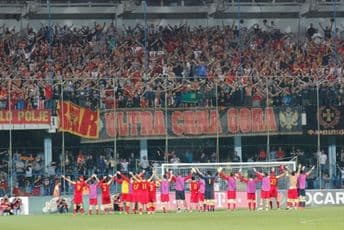 Ultra Crna Gora: Bojkot, pa da ćemo do jednoga ostat' Ultra Crna Gora: Bojkot, pa da ćemo do jednoga ostat'