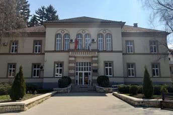 Rukovodioci Opštine Berane odrekli se dijela zarade u korist socijalno ugroženih građana Rukovodioci Opštine Berane odrekli se dijela zarade u korist socijalno ugroženih građana