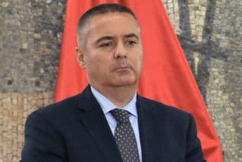 Veljović Daniloviću: Nijesam organizator protesta, uvijek ću biti s crnogorskim patriotama Veljović Daniloviću: Nijesam organizator protesta, uvijek ću biti s crnogorskim patriotama