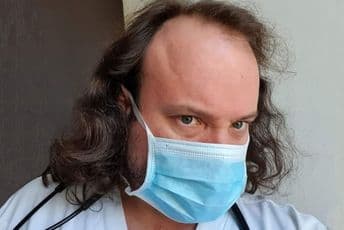 Jovanović tvrdi da je 4 dežurstva radio bez maski, direktor Ilić da je sve urađeno da se zaštite ljekari i osoblje kotorske bolnice Jovanović tvrdi da je 4 dežurstva radio bez maski, direktor Ilić da je sve urađeno da se zaštite ljekari i osoblje kotorske bolnice