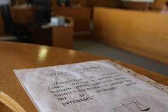 Direktoru Gerontološkog centra u Nišu određen pritvor, negirao krivicu Direktoru Gerontološkog centra u Nišu određen pritvor, negirao krivicu