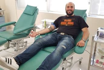 Članovi navijačke grupe Ultra Crna Gora dovrovoljno dali krv Članovi navijačke grupe Ultra Crna Gora dovrovoljno dali krv