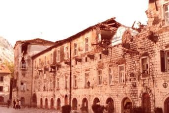 Pogledajte do sada neobjavljene slike razornog zemljotresa u Kotoru Pogledajte do sada neobjavljene slike razornog zemljotresa u Kotoru