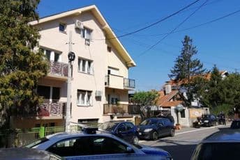 Evo ko je mladić izrešetan u sačekuši ispred kuće Evo ko je mladić izrešetan u sačekuši ispred kuće