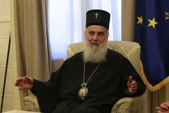 Irinej: Bogu se možemo moliti i u svom domu Irinej: Bogu se možemo moliti i u svom domu