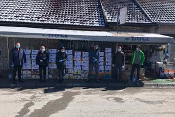 Udruženje EURO Gusinje iz Njujorka podijelilo 144 paketa zavičaju Udruženje EURO Gusinje iz Njujorka podijelilo 144 paketa zavičaju