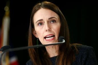 Premijerka Novog Zelanda smanjila plate sebi i ministrima iz solidarnosti sa građanima Premijerka Novog Zelanda smanjila plate sebi i ministrima iz solidarnosti sa građanima