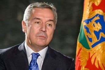 Đukanović: Medicinske sestre pokazale zbog čega normalan život bez njih nije moguć Đukanović: Medicinske sestre pokazale zbog čega normalan život bez njih nije moguć