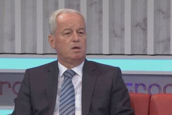 MANS: Nezaposleni Vuksanovićev sin kupio nekretnine u iznosu od skoro četvrt miliona eura MANS: Nezaposleni Vuksanovićev sin kupio nekretnine u iznosu od skoro četvrt miliona eura