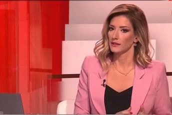 Jovana Joksimović, Vučić i sufler: Kako se sve otrglo kontroli (VIDEO) Jovana Joksimović, Vučić i sufler: Kako se sve otrglo kontroli (VIDEO)