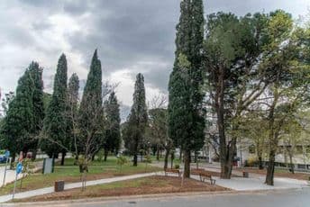 Uređena zelena površina- poklon Podgoričke banke građanima glavnog grada Uređena zelena površina- poklon Podgoričke banke građanima glavnog grada