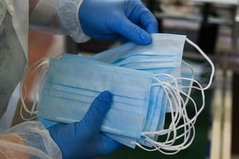 Od 4. maja: U zatvorenom javnom prostoru obavezne maske ili marame Od 4. maja: U zatvorenom javnom prostoru obavezne maske ili marame