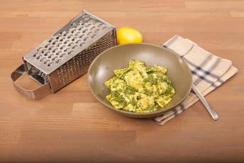 Ravioli sa ovčjim sirom u domaćem zelenom sosu🌱 Ravioli sa ovčjim sirom u domaćem zelenom sosu🌱