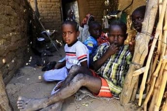 Broj gladnih u Africi mogao bi se povećati pet puta ako se pandemija pogorša Broj gladnih u Africi mogao bi se povećati pet puta ako se pandemija pogorša