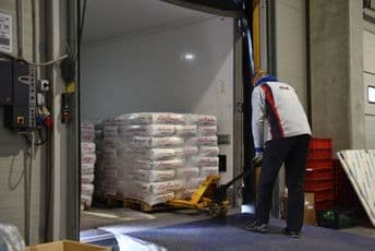 Počela akcija solidarnosti za penzionere Nikšića Počela akcija solidarnosti za penzionere Nikšića