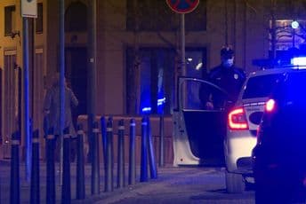 Policija prekinula koncert Ace Lukasa za vrijeme zabrane kretanja Policija prekinula koncert Ace Lukasa za vrijeme zabrane kretanja